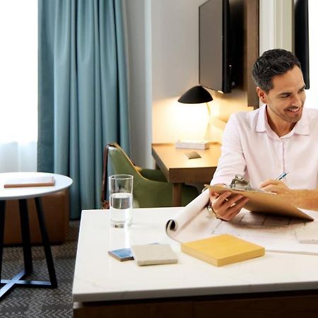 Staybridge Suites Southgate - Detroit Area Bagian luar foto